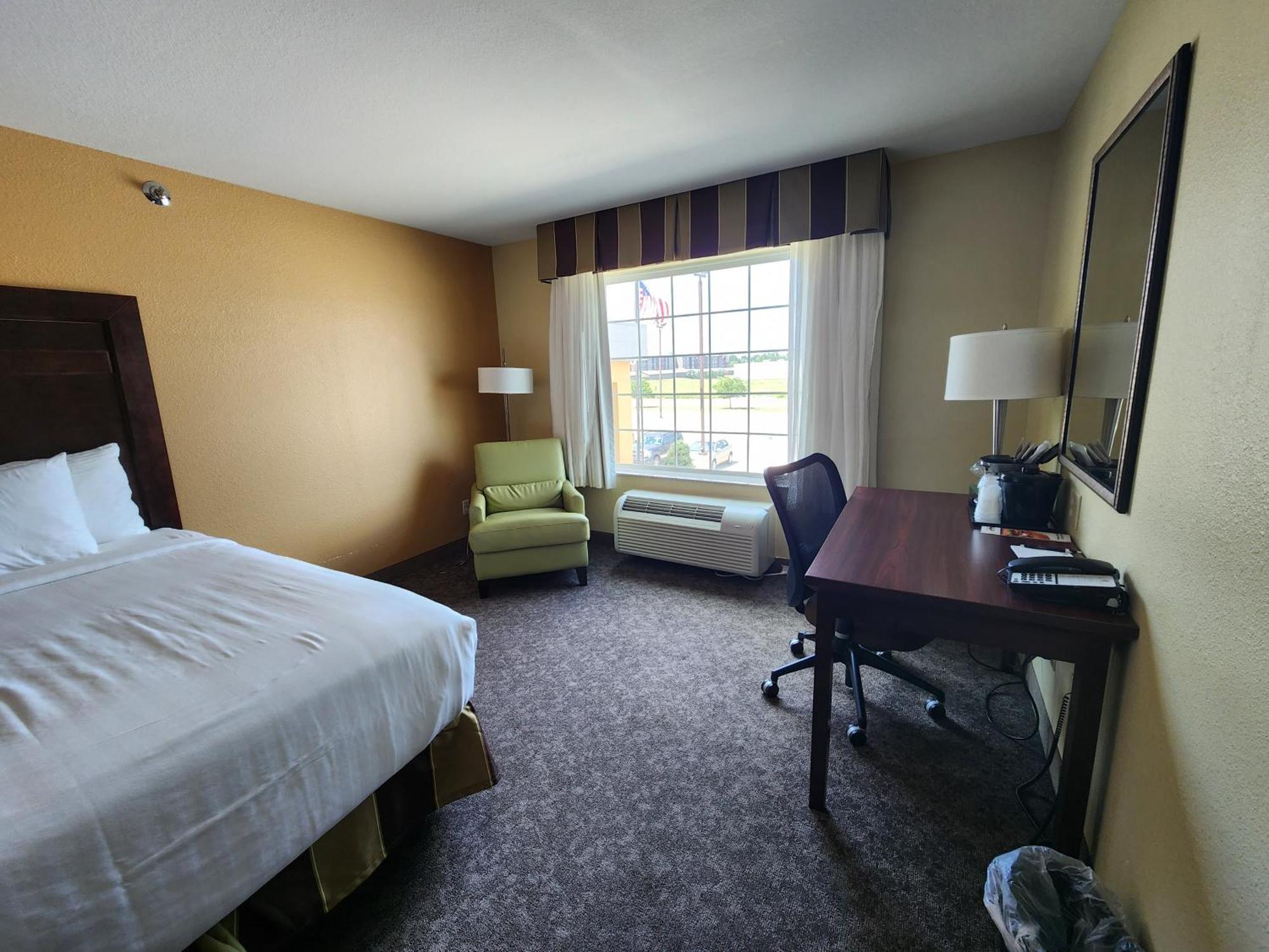 Highland Suites Minot Chambre photo